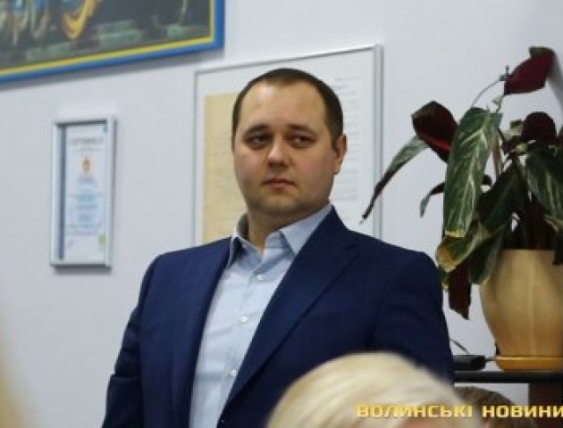 Люди не знають, що ви існуєте, – Пустовіт «відчитав» керівника управління