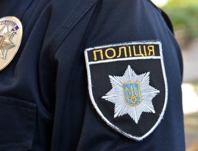 Лучанка каже, що її побили поліцейські на Рівненщині