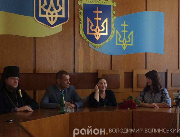 Ніна Матвієнко на Волині розповіла про нечасті концерти та час із родиною. ФОТО