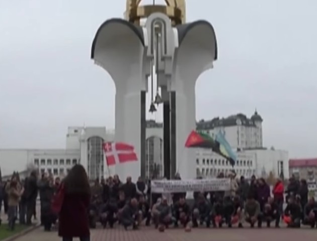 «Діти їсти хочуть, квартплати ростуть»: як у Луцьку мітингували шахтарі. ВІДЕО