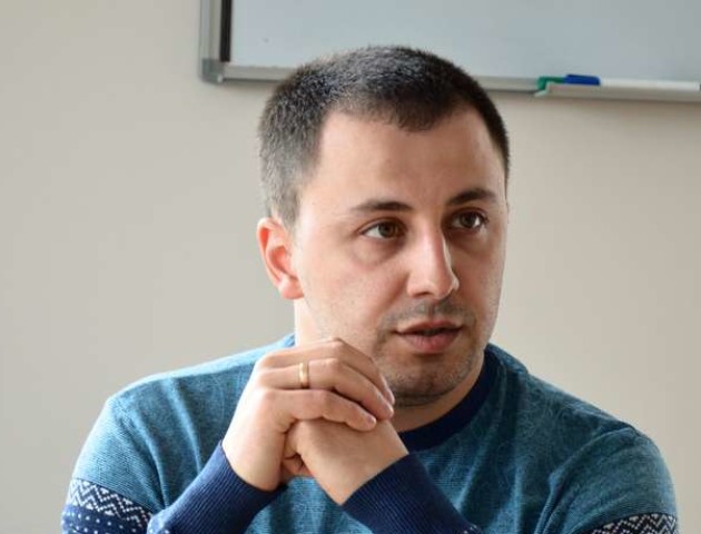 Історія дня на Першому: кого вітати 26 лютого
