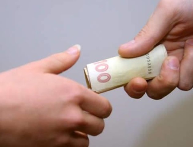 На виборах до ОТГ шість партій займалися підкупом