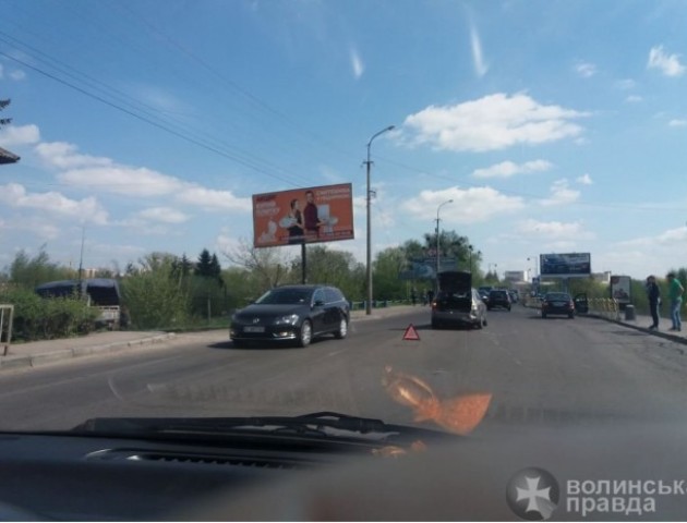 Біля інфекційної лікарні у Луцьку - ДТП