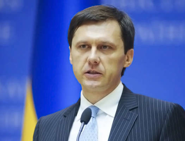 Кандидат у президенти забрав на форумі у Давосі 5 безкоштовних шапок. ФОТО