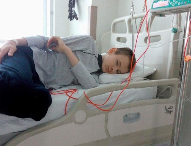 Школяреві з Волині пересадили кістковий мозок