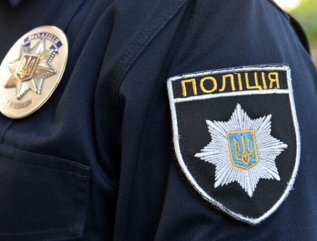 Волинянка накинулась на чоловіка з ножем