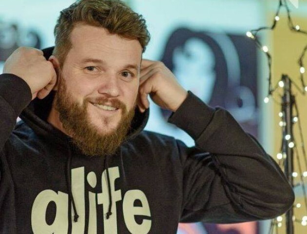 Луцький аніматор під час карантину став пекти хліб