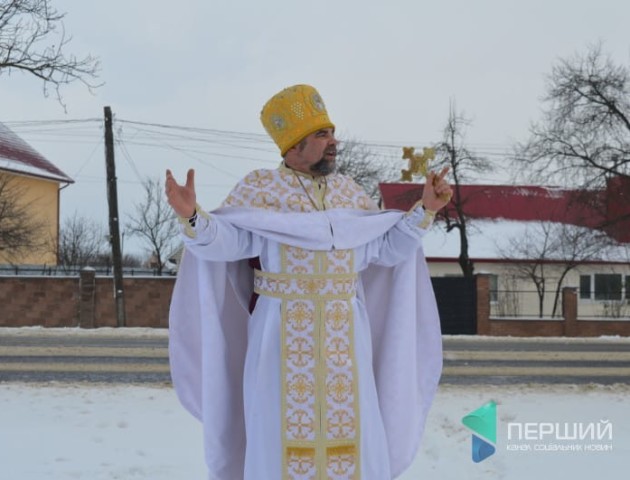 Треба молитися за всіх кандидатів у президенти, - волинський священик