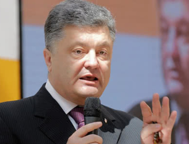 Порошенко розповів, як РФ активно втручається в українські вибори