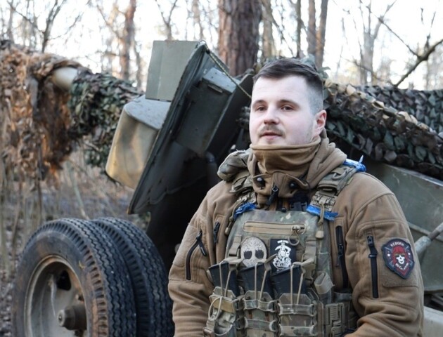 Несе радість і боєприпаси до гармат: історія бійця з позивним «Весля»