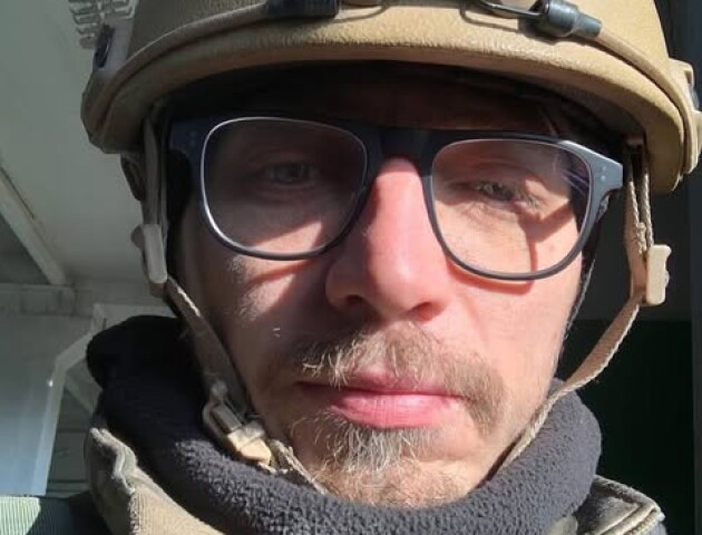 «Мене вбили на Азовсталі», – звільнений з полону гвардієць Артем Дубина