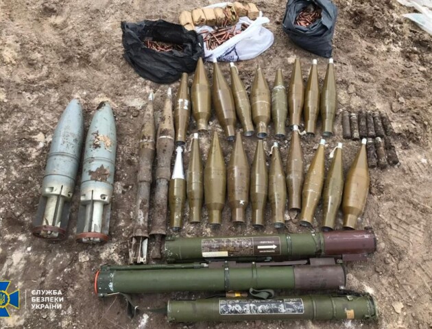 На Ковельщині в полі знайшли снаряди