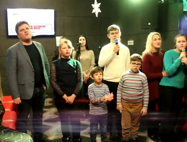 Як заступник губернатора П'ятигорець колядував із дітьми. ВІДЕО