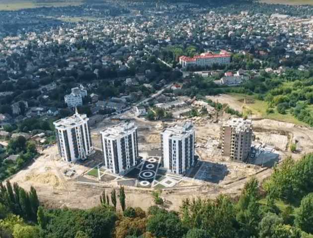Як у Луцьку «росте» ЖК «Супернова»: погляд згори. ВІДЕО