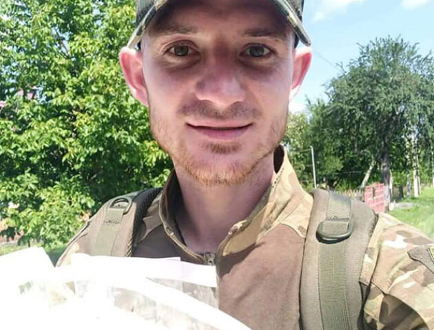 «Мій син не любив, щоб я плакала». Мама Воїна звернулась за підтримкою