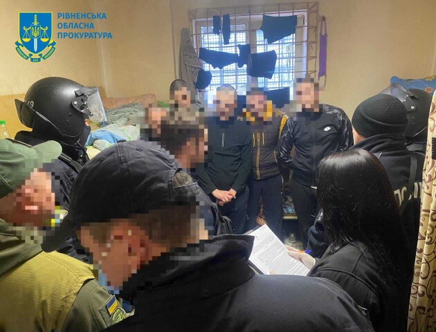 Лучанина підозрюють у поширенні злочинного впливу та організації наркобізнесу за ґратами