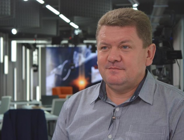 Кому потрібна ручна виборча комісія?