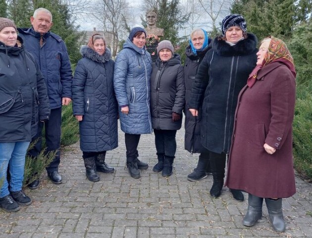 Гімн у виконанні жителів волинського села набрав понад два мільйони переглядів