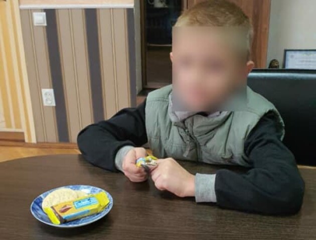 У Луцьку 8-річний хлопчик усю ніч сам блукав вулицями міста