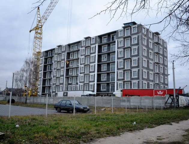 У ЖБК «Британія Hall» тривають будівельні роботи. ФОТОЗВІТ