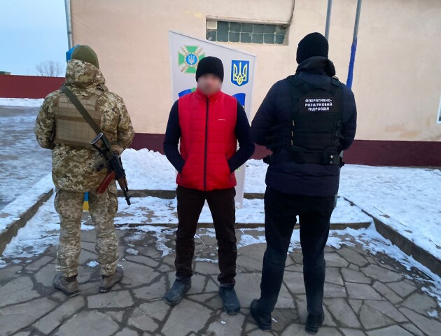 росіянина, який на матраці незаконно перетнув кордон з Польщею, затримали вдруге. ФОТО