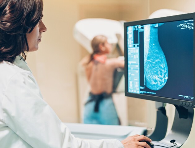 На Театральному майдані Луцька жінкам безплатно робитимуть мамографію