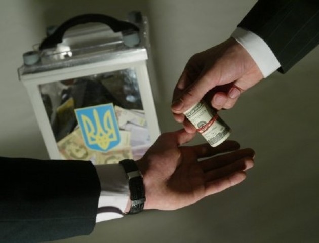 МВС пропонує ввести кримінальну відповідальність для виборців, які продають свої голоси