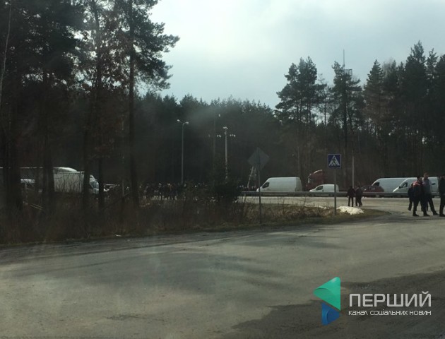 У Цумані жителі сусідніх сіл перекрили дорогу