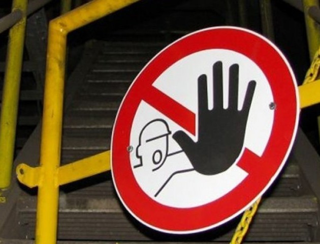 Трагедія на роботі: у Луцьку чоловік втратив руку на виробництві