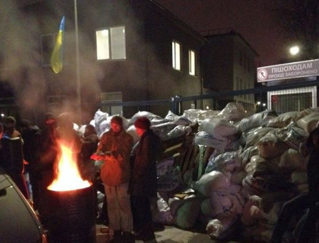 Активісти пообіцяли заблокувати всі «ватні телеканали» України