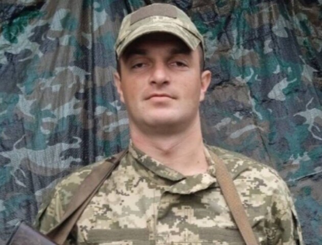 Воїн з Волині отримав «Золотий хрест» від Залужного