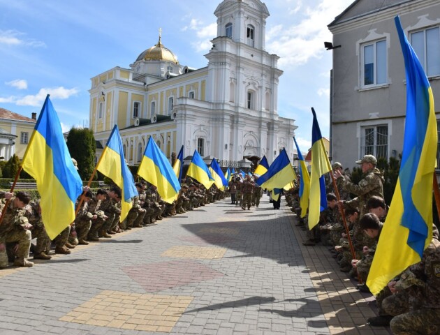 Луцьк попрощався із загиблим захисником