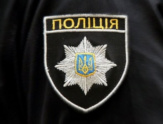У Луцьку раніше судимий встромив ніж у горло чоловіку, потерпілий - у реанімації