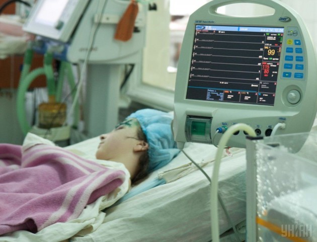 Масове отруєння у черкаській школі: госпіталізували 51 дитину та вчителя, 11 учнів у реанімації
