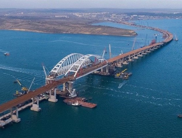 На Кримському мосту - непередбачувані проблеми