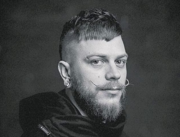 Історія дня на Першому: кого вітати 19 грудня