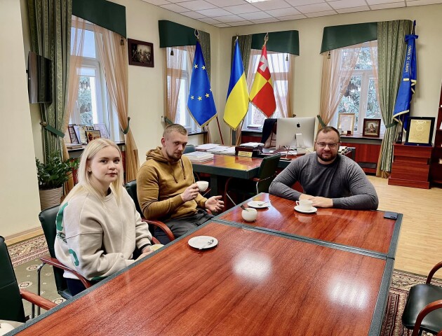 Мер Луцька зустрівся із захисником «Азовсталі». ФОТО