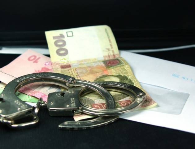 Екс-голову Управління Держкомзему підозрюють у розтраті держкоштів