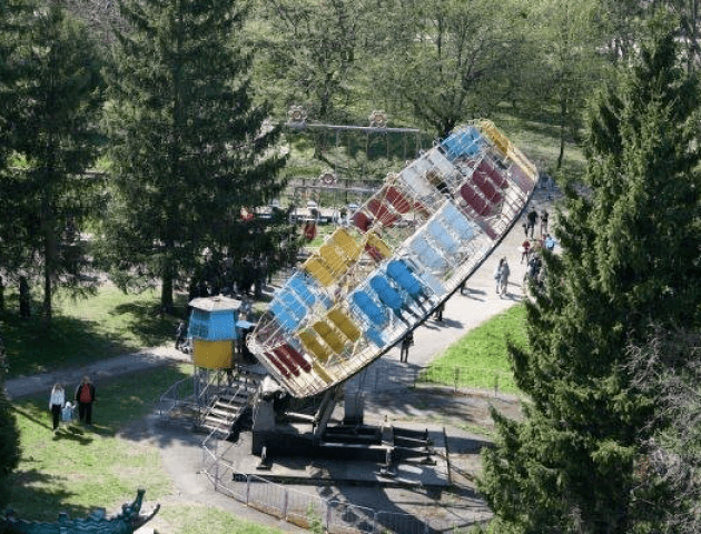 У Луцьку в центральному парку оновлять атракціони
