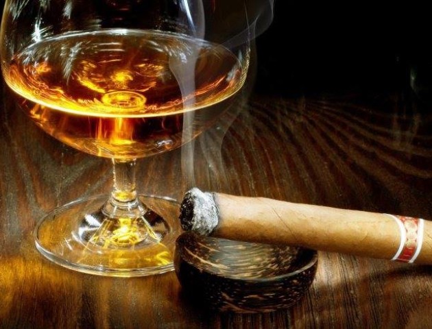 Повідомили, чому в Україні алкоголь подорожчав на 1%