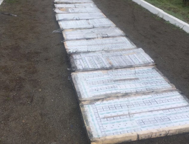 У залізничному вагоні волинські митники виявили майже 4 тисячі пачок цигарок