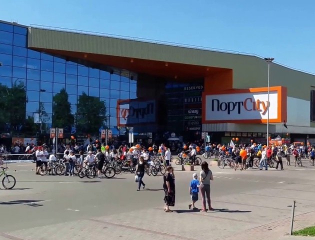 «ПортСіті» вимагає від орендарів, щоб вони працювали на Великдень