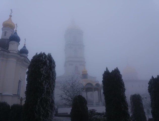По-особливому прекрасна: священик з Волині показав красу Почаївської Лаври. ФОТО