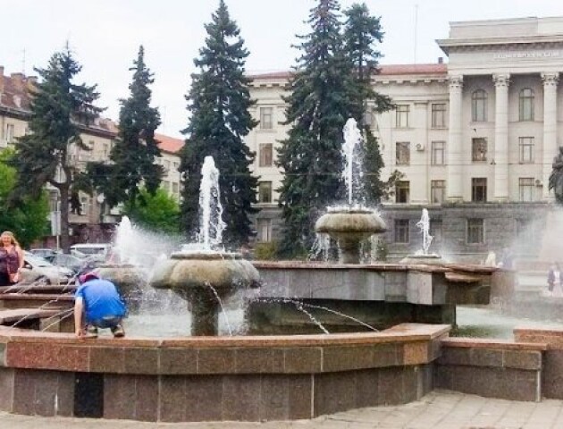 У центрі Луцька проведуть акустичний концерт і середньовічні бої