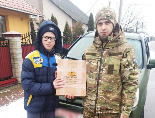 У Ковелі семикласник за власні заощадження придбав дрон для військових