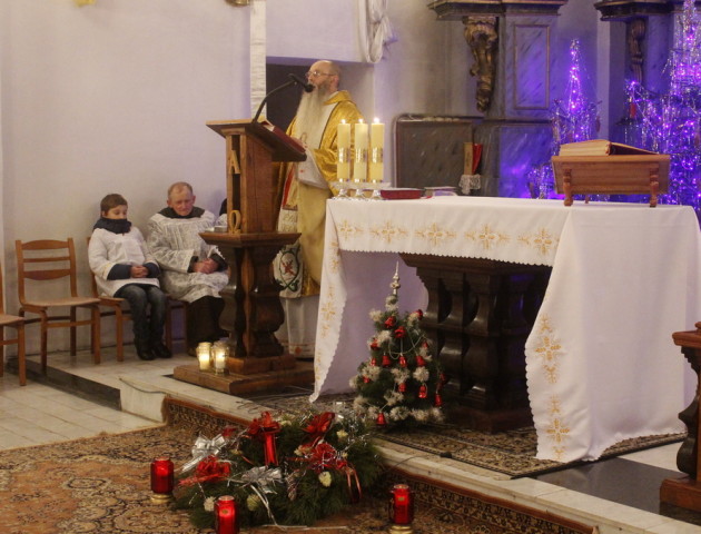 У костелі Володимира відслужили різдвяну месу. ФОТО