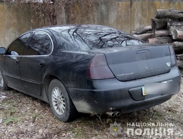 На Волині знайшли авто з фальшивими документами. ФОТО