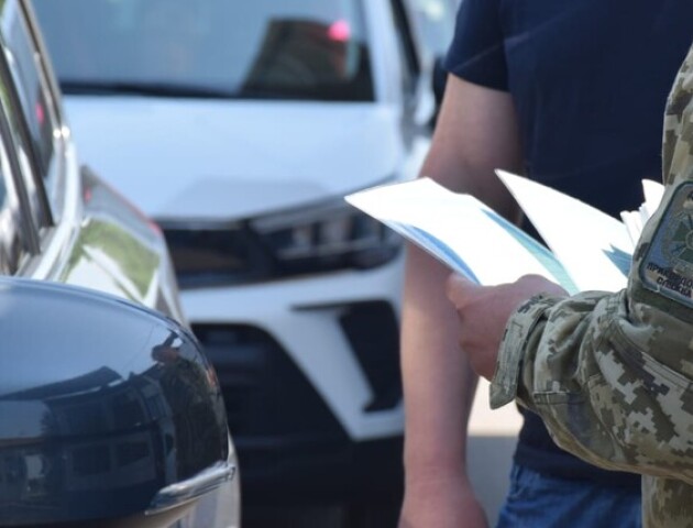 На Волині повідомили про підозру членам організованої групи, які переправляли ухилянтів за кордон