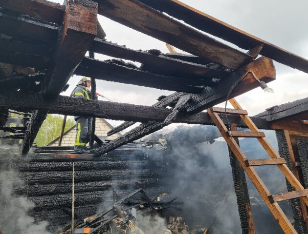 На Волині дитина підпалила хату