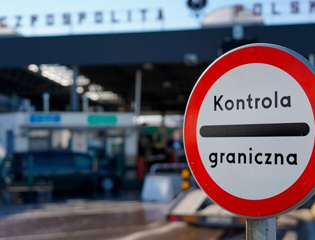 Польські фермери намагалися блокувати залізничні колії в сторону України, але поліція їх розігнала
